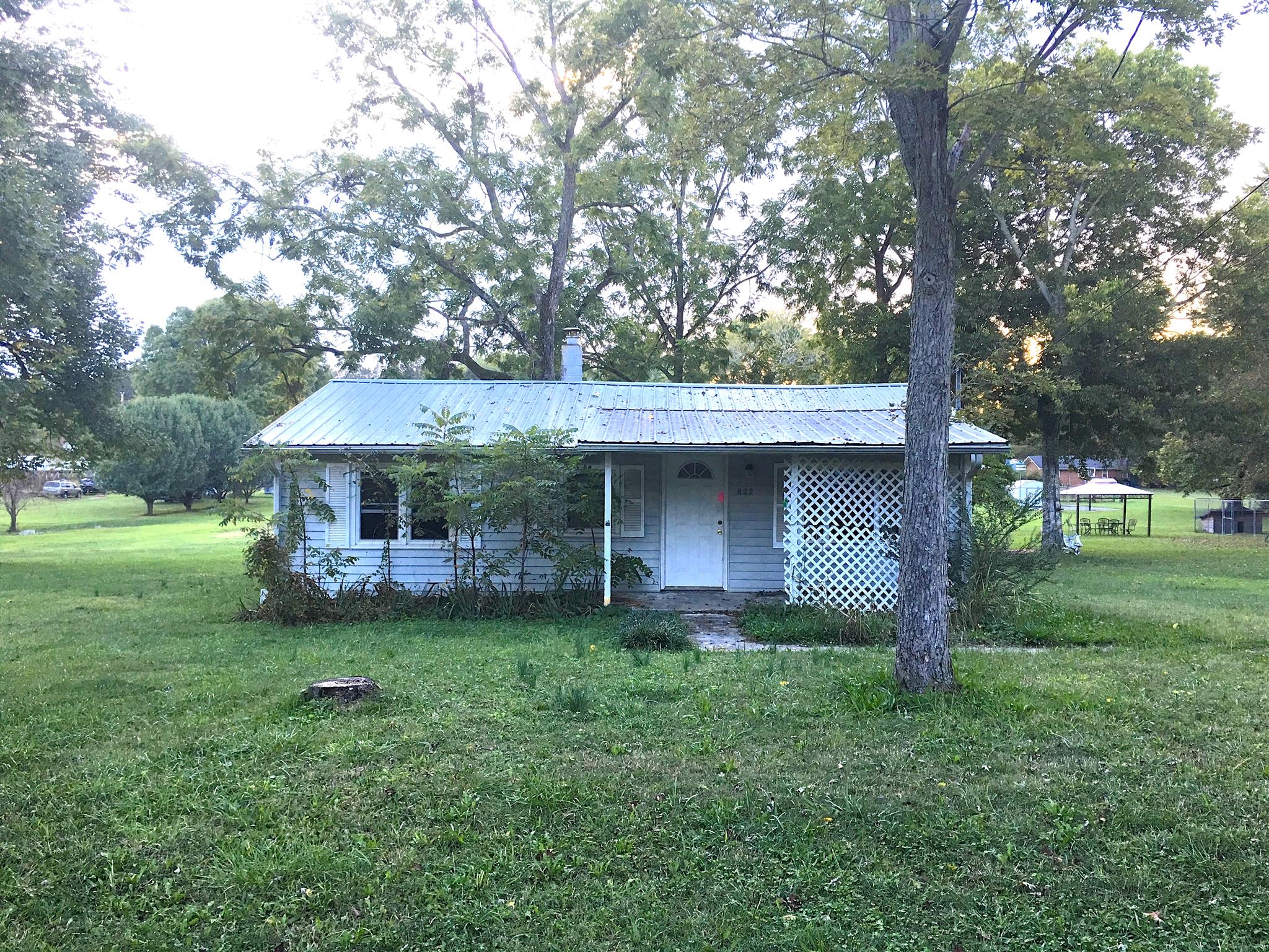 822 South Spring Street Manchester, TN 37355 - Photo 1 of 7 Welcome to 822 Spring Street!!!