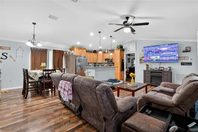 $249,900 | 601 Renault Avenue, Sebring, FL 33872