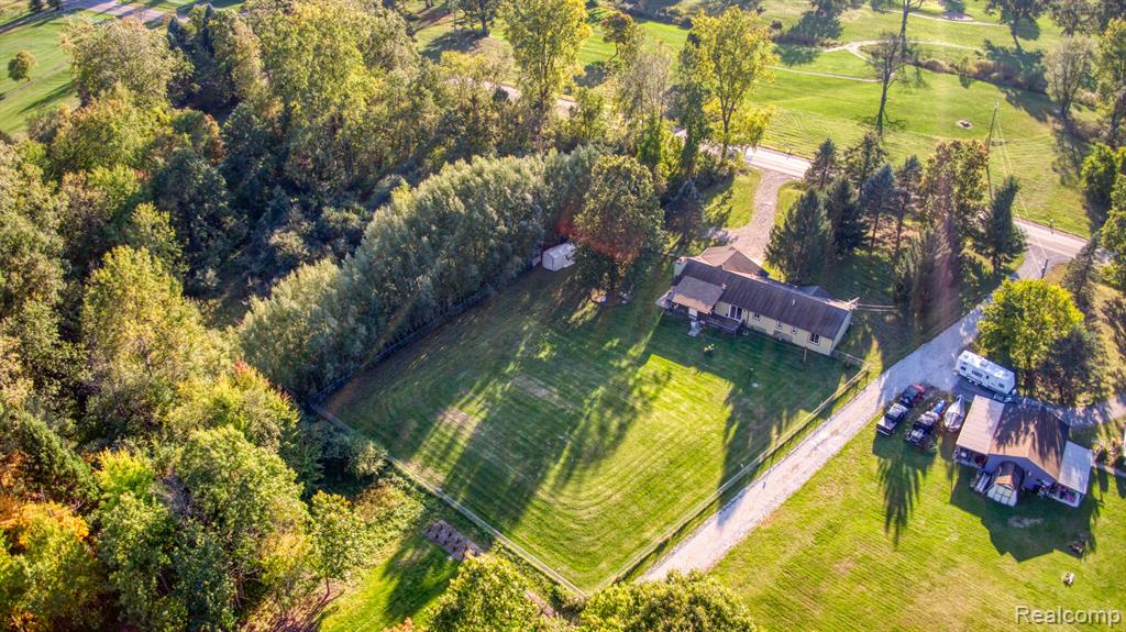 249 South Hughes Road Howell, MI 48843 - Photo 26 of 29
