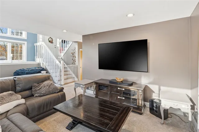 $549,900 | 1720 Harkney Hill Road, Coventry, RI 02816