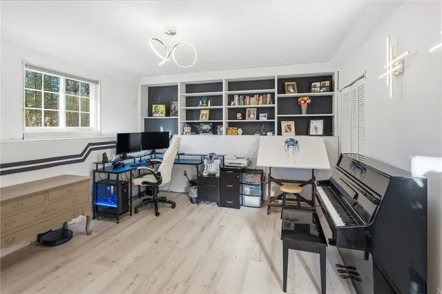 $549,900 | 1720 Harkney Hill Road, Coventry, RI 02816