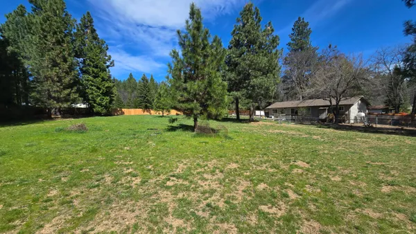 $425,000 | 2917 Cantara Loop Road, Mount Shasta, CA 96067
