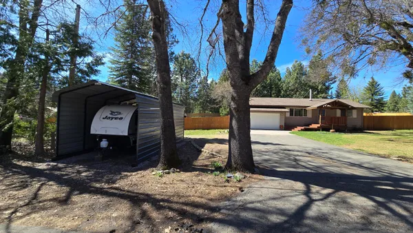 $425,000 | 2917 Cantara Loop Road, Mount Shasta, CA 96067