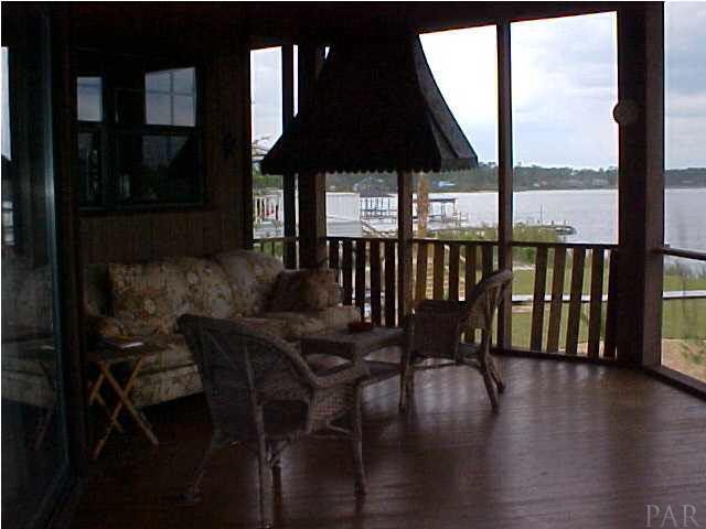 7852 Petersen Point Road Milton, FL 32583 - Photo 5 of 6 Gallery Image 5