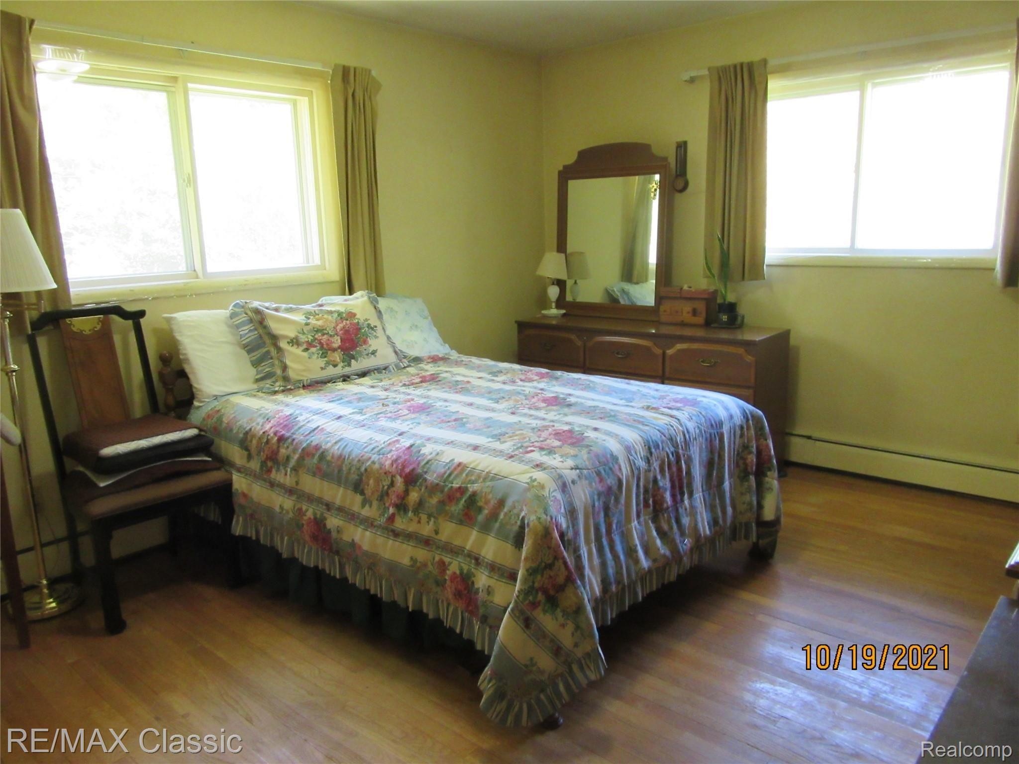 1660 West Wardlow Road Highland, MI 48357 - Photo 12 of 30 1660 W Wardlow 014.JPG