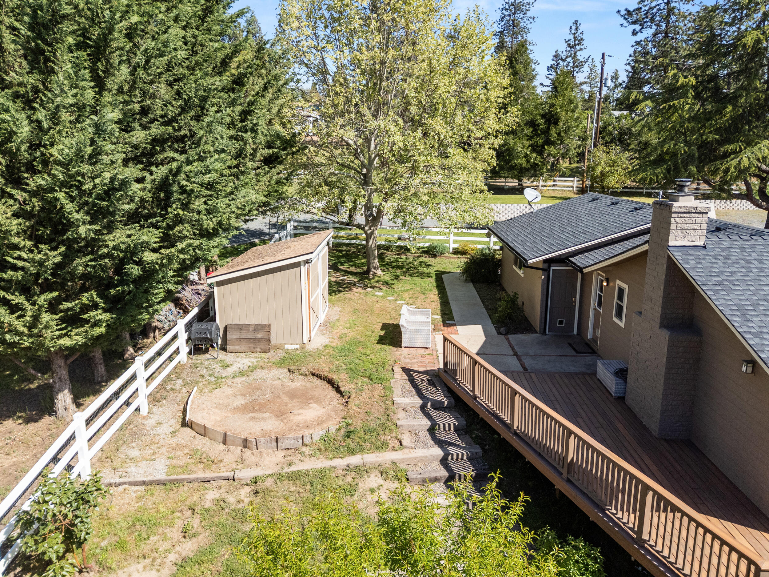 3583 Ross Lane Central Point, OR 97502 - Photo 41 of 52 a view of a house with backyard and sitting area