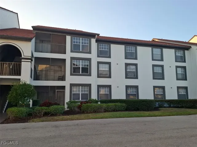 $1,975 | 7915 Preserve Circle, Unit 234, Naples, FL 34119