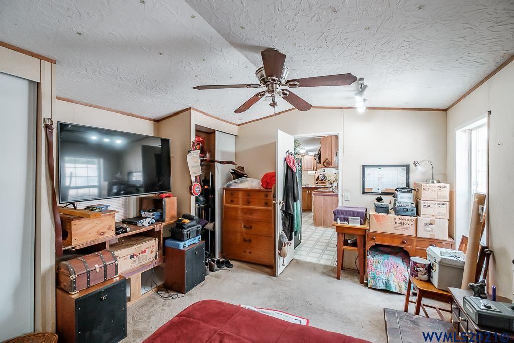 1329 Southwest Elm Street Albany, OR 97321 - Photo 19 of 36 Gallery Image 19