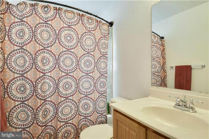 1211 Hollyoak Road Odenton, MD 21113 - Photo 12 of 30 Bath