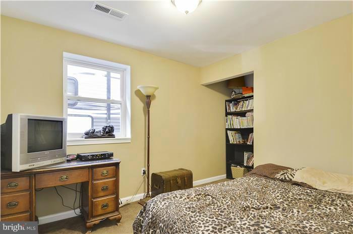 1211 Hollyoak Road Odenton, MD 21113 - Photo 22 of 30 Bedroom