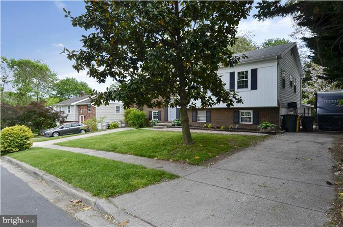 1211 Hollyoak Road Odenton, MD 21113 - Photo 28 of 30 Exterior (Front)
