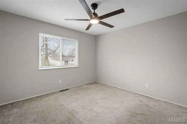 $190,000 | 4814 Orange Blossom Lane, Hazelwood, MO 63042