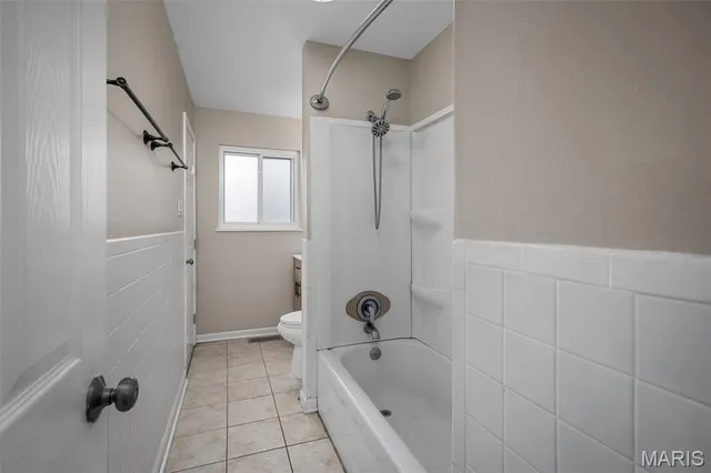 $190,000 | 4814 Orange Blossom Lane, Hazelwood, MO 63042