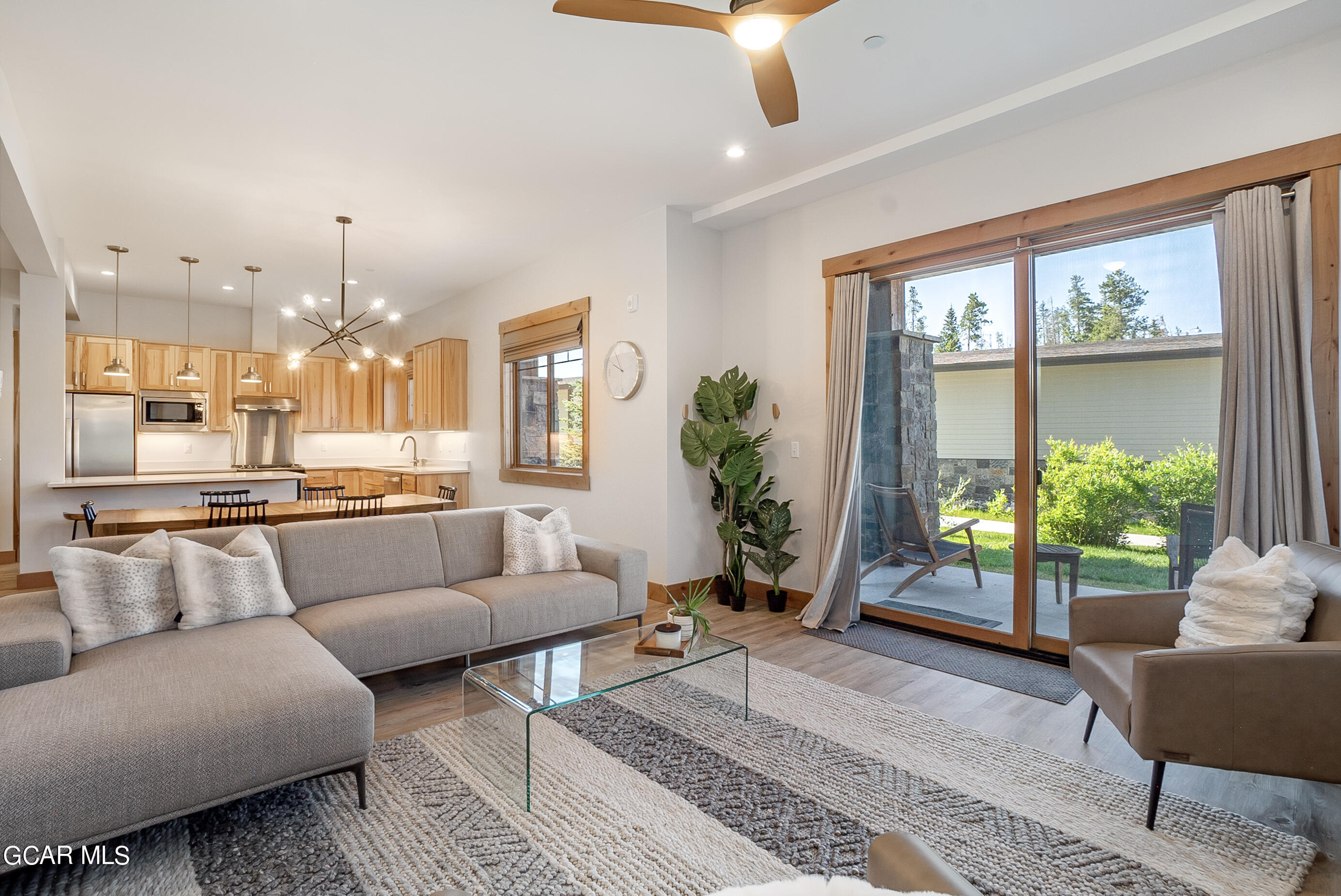 40 Springview Lane, Unit B104 Fraser, CO 80442 - Photo 3 of 46 Living Room