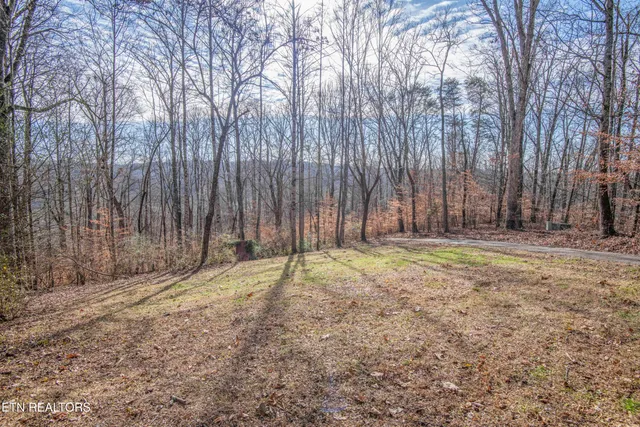 $750,000 | 121 Old State Circle, Powell, TN 37849