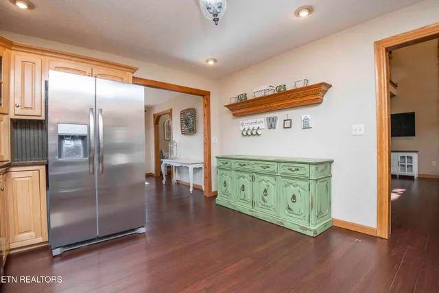 $750,000 | 121 Old State Circle, Powell, TN 37849