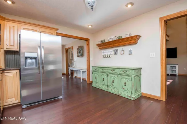 $750,000 | 121 Old State Circle, Powell, TN 37849