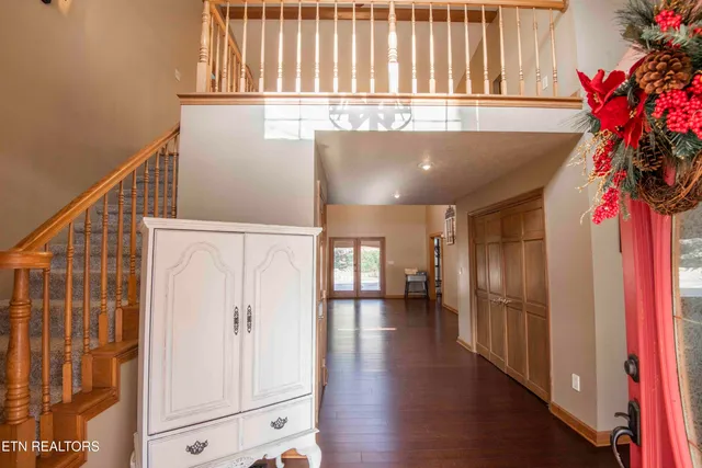 $750,000 | 121 Old State Circle, Powell, TN 37849