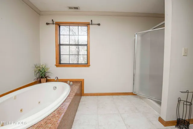 $750,000 | 121 Old State Circle, Powell, TN 37849