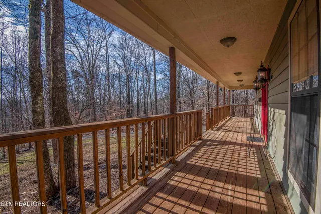 $750,000 | 121 Old State Circle, Powell, TN 37849