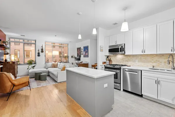 $5,500 | 25 McWilliams Place, Jersey City, NJ 07302