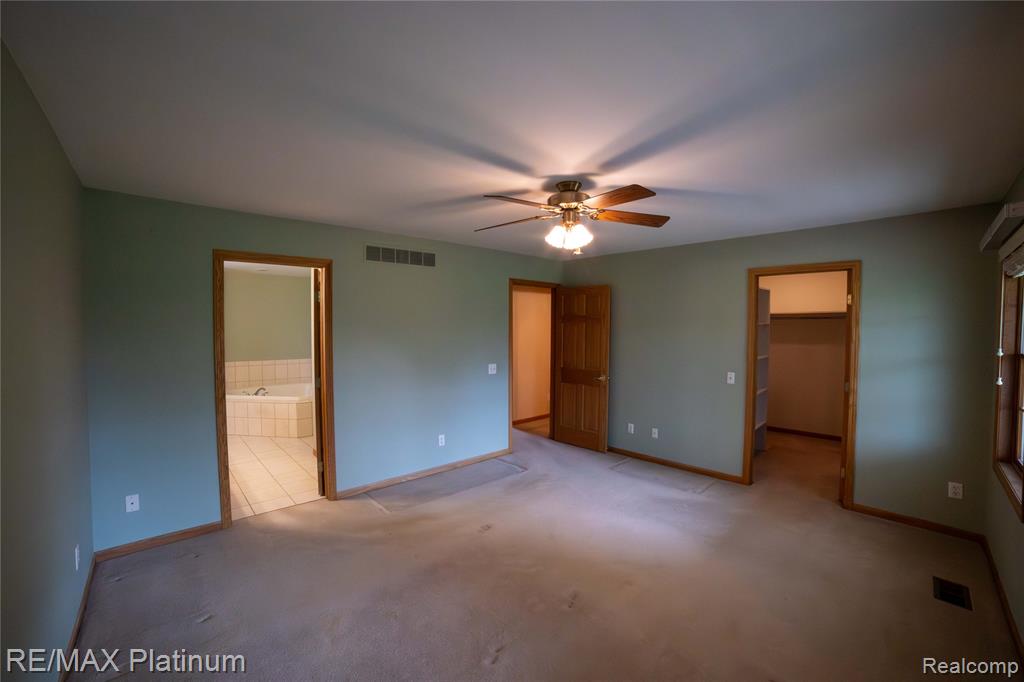 12987 Holtforth Road Fenton, MI 48430 - Photo 12 of 46