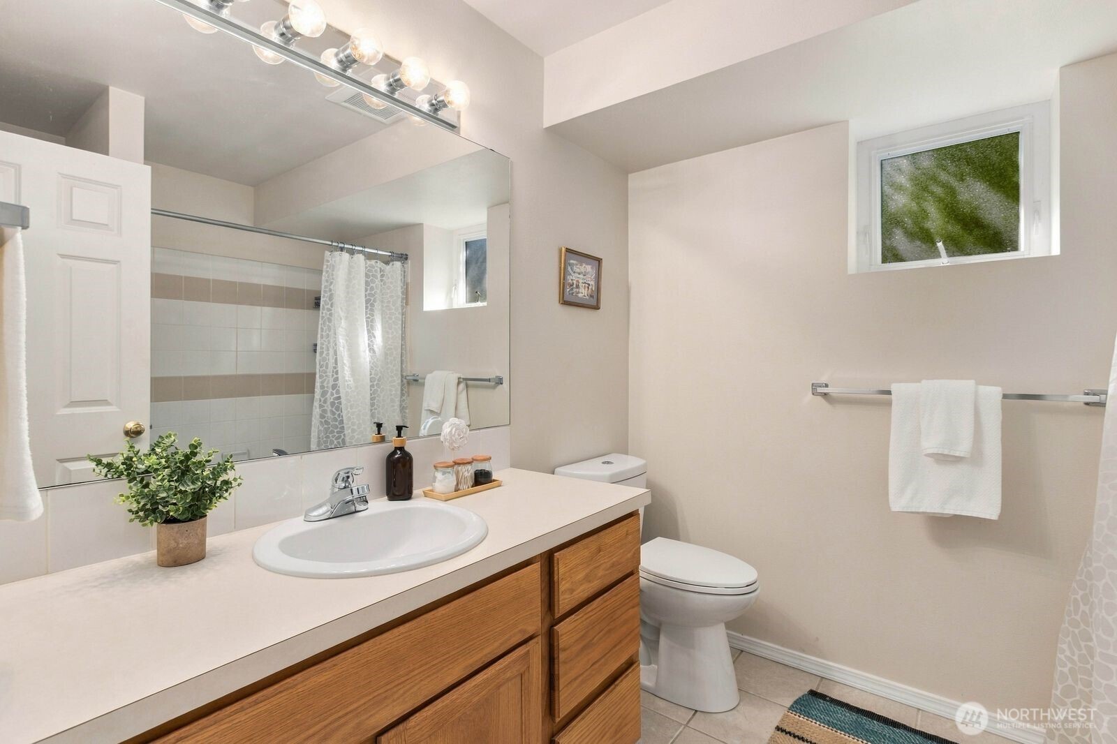 5622 46th Avenue Southwest Seattle, WA 98136 - Photo 36 of 40 Gallery Image 36