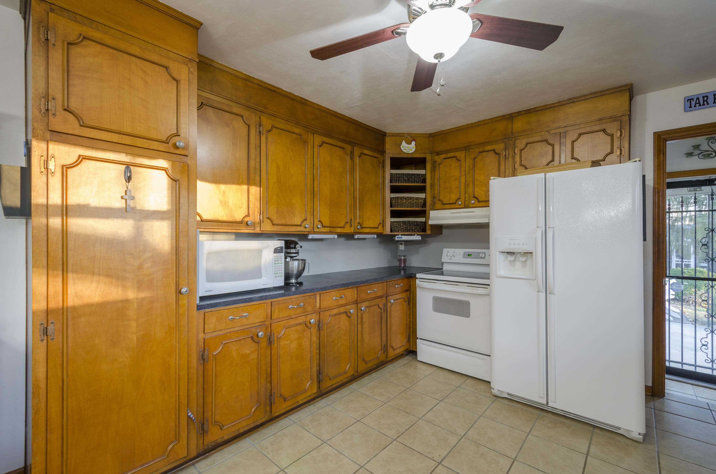 2161 Feather Road Vinton, VA 24179 - Photo 12 of 36 Kitchen