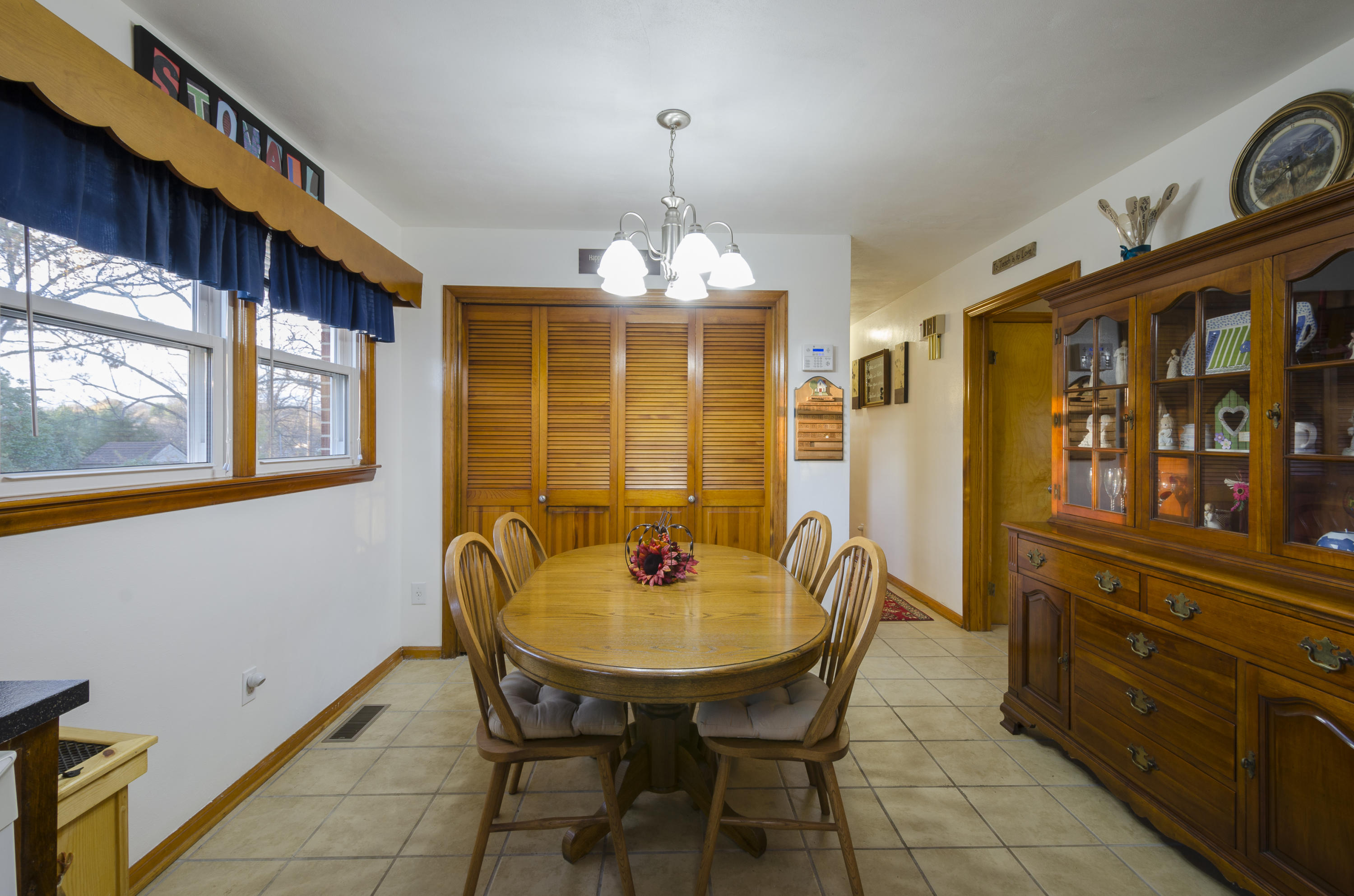 2161 Feather Road Vinton, VA 24179 - Photo 14 of 36 Dining Area