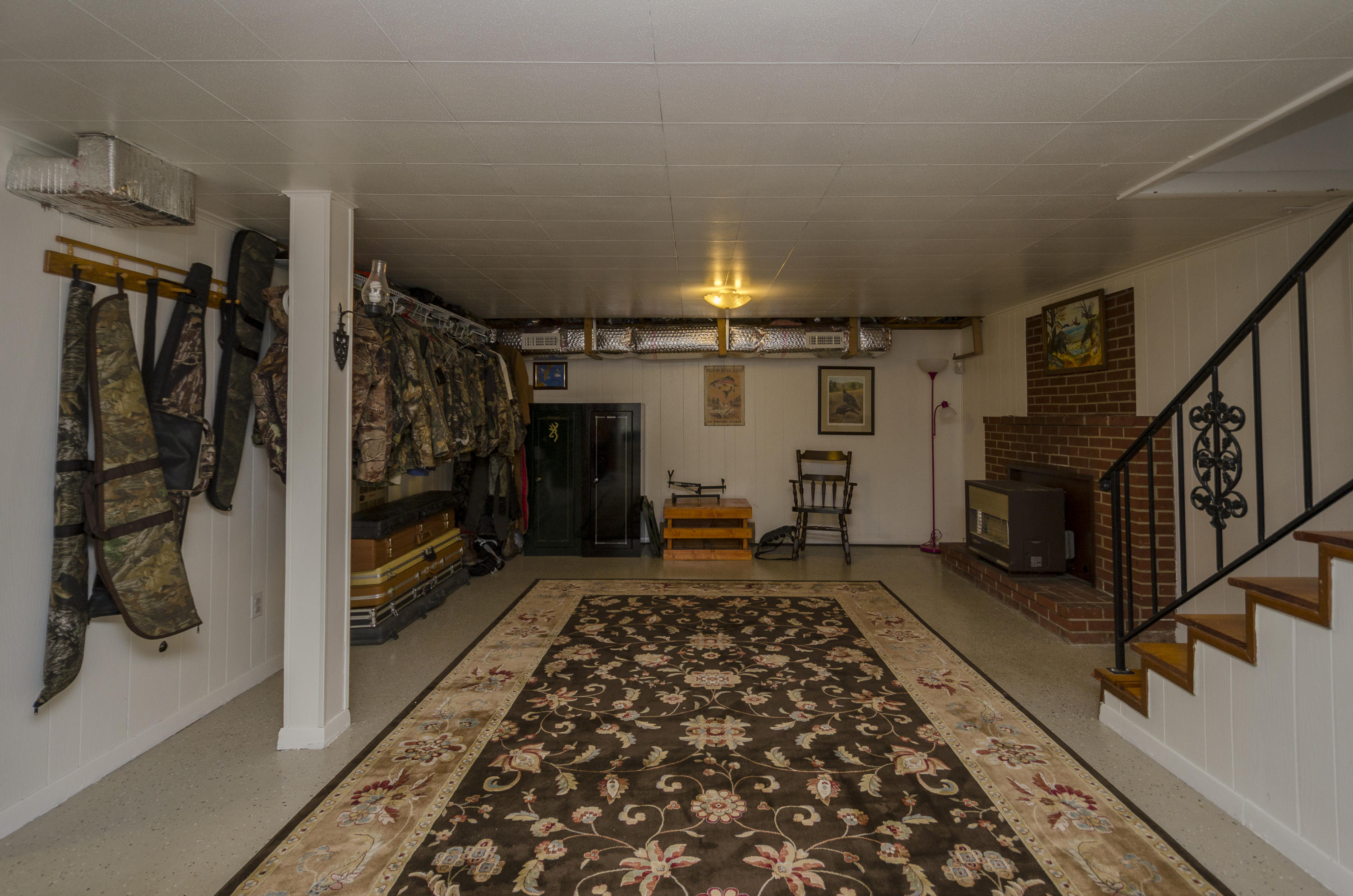 2161 Feather Road Vinton, VA 24179 - Photo 28 of 36 Family Room