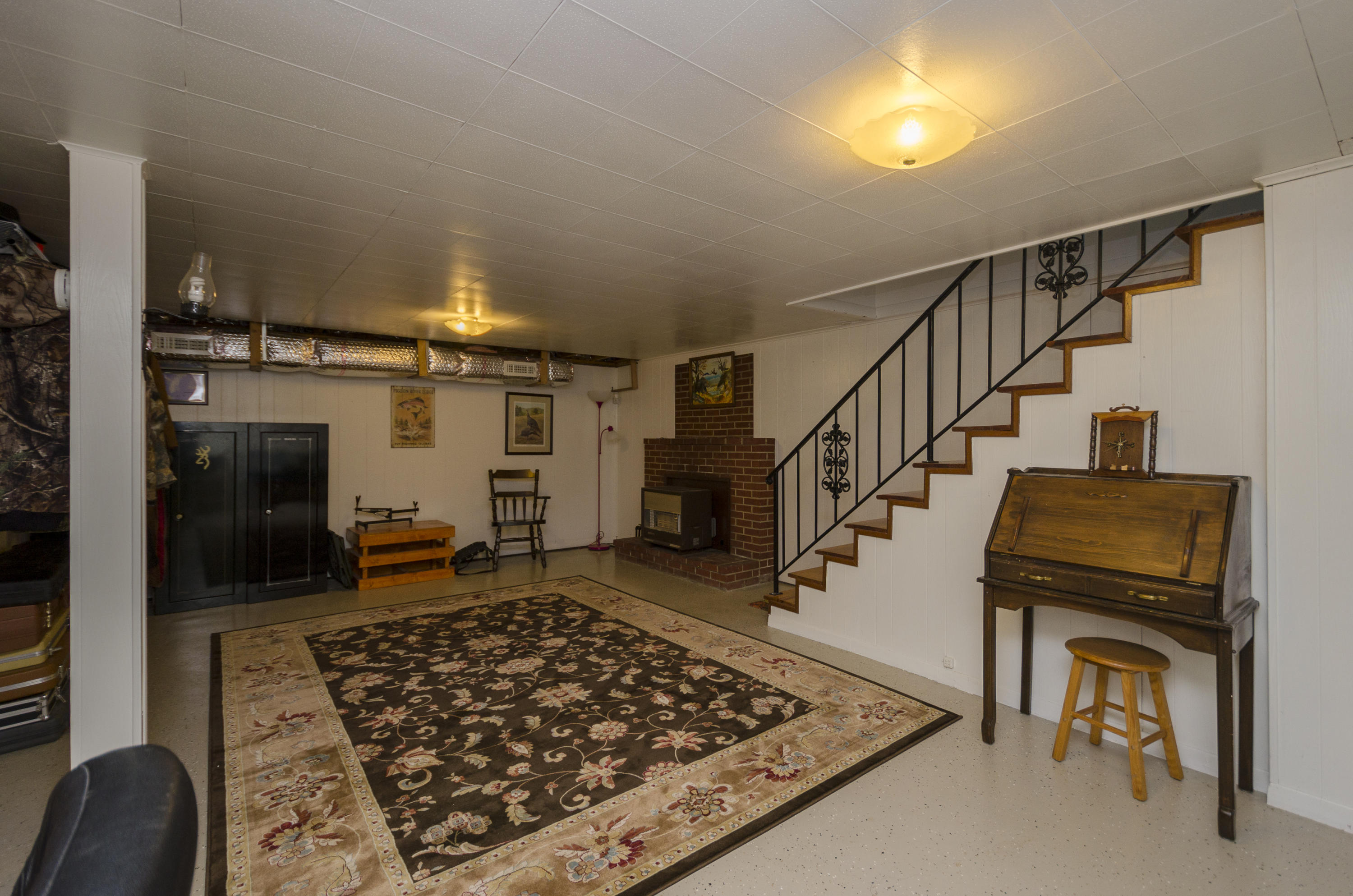 2161 Feather Road Vinton, VA 24179 - Photo 30 of 36 Family Room
