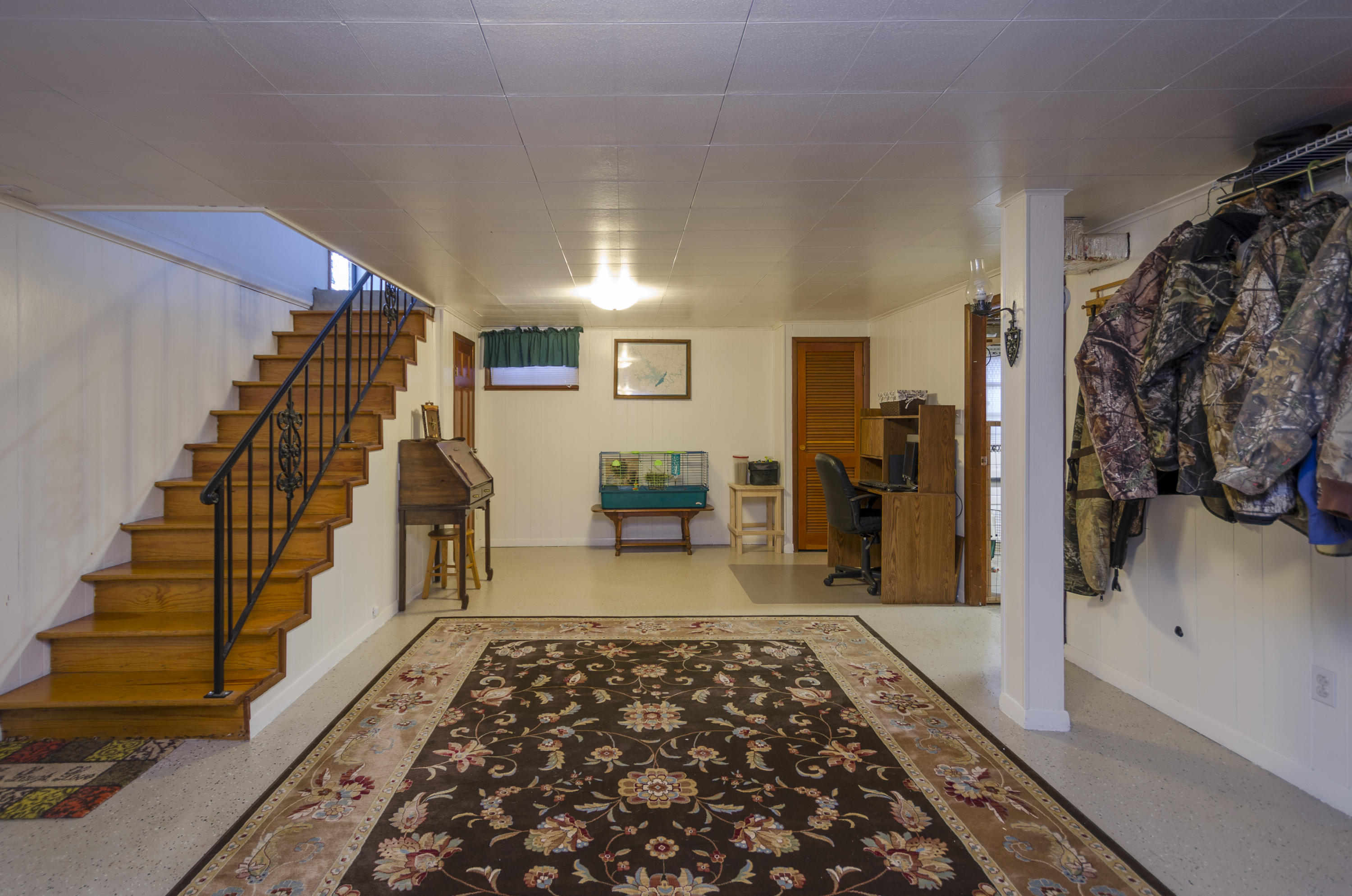 2161 Feather Road Vinton, VA 24179 - Photo 31 of 36 Family Room