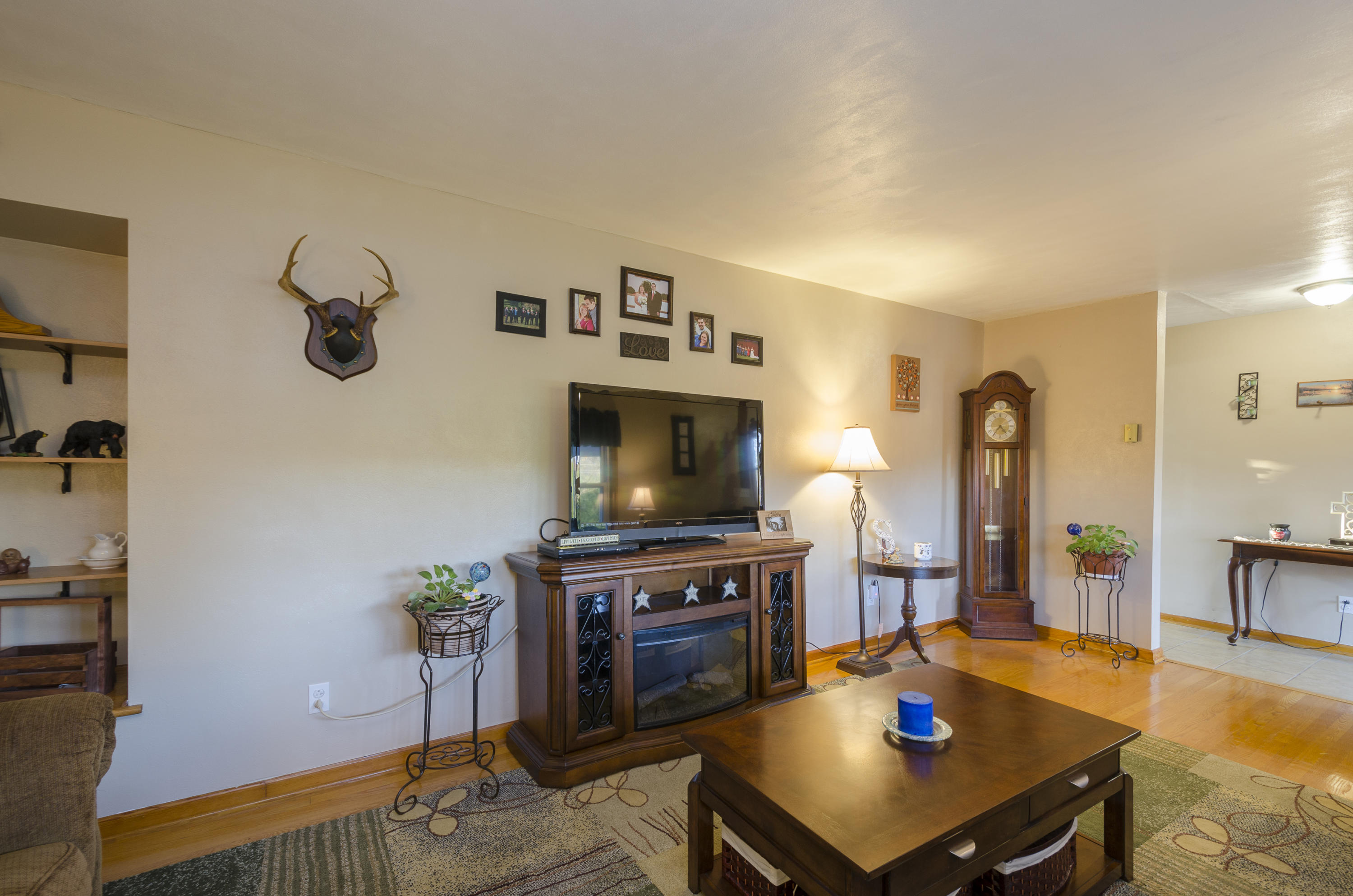 2161 Feather Road Vinton, VA 24179 - Photo 8 of 36 Living Room