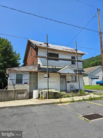$24,900 | 101 Bridge Street, Mahanoy Plane, PA 17949