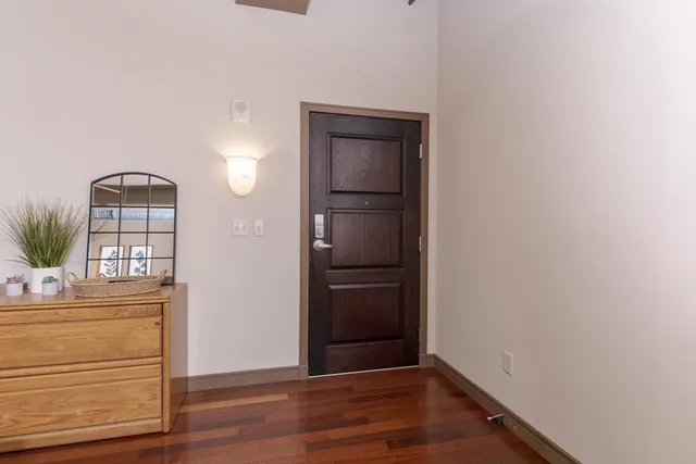 $165,000 | 212 North Center Street, Unit 502, Bloomington, IL 61701