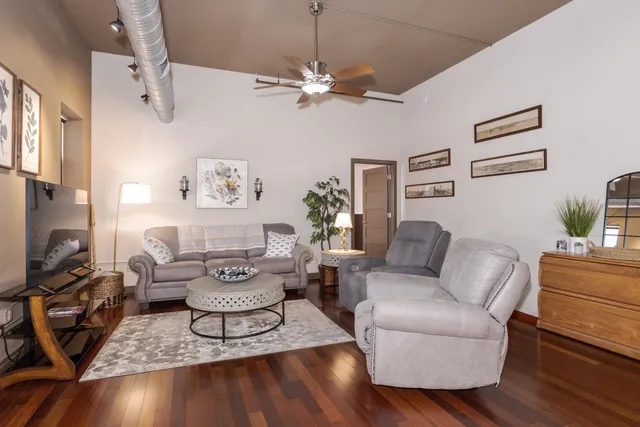 $165,000 | 212 North Center Street, Unit 502, Bloomington, IL 61701