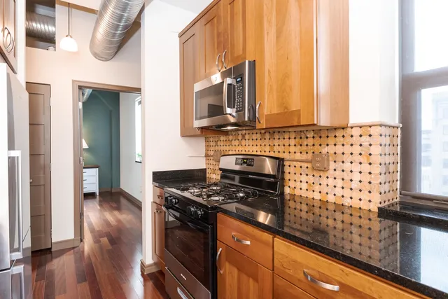 $165,000 | 212 North Center Street, Unit 502, Bloomington, IL 61701