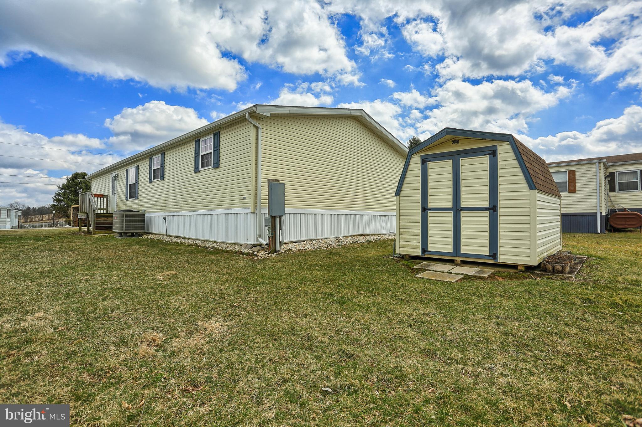 220 Country Ridge Drive York, PA 17408 - Photo 18 of 20 Gallery Image 18