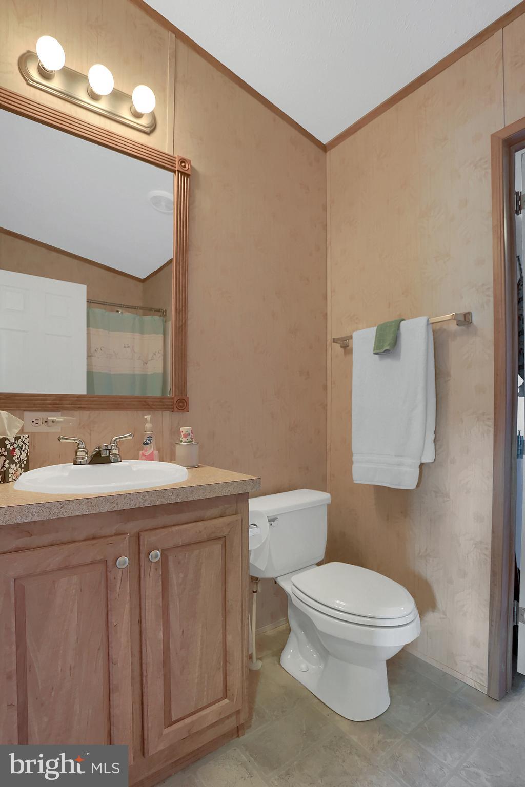 220 Country Ridge Drive York, PA 17408 - Photo 8 of 20 Gallery Image 8