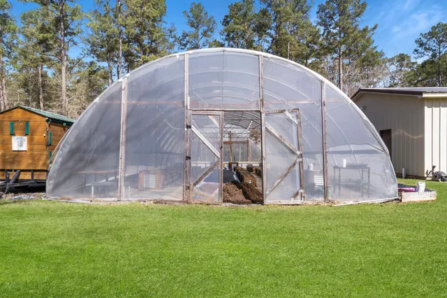 $999,900 | 5535 Fm 350 Street North, Livingston, TX 77351