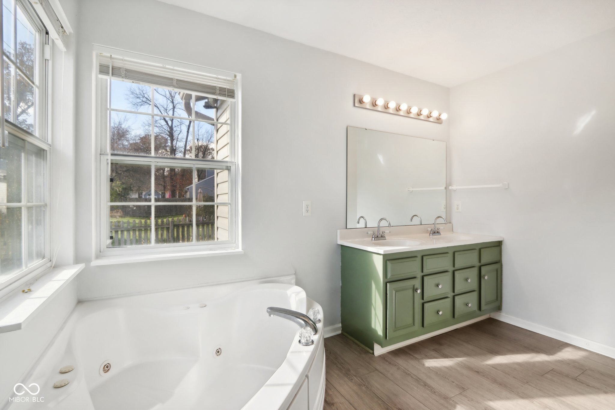 6725 Decatur Commons Indianapolis, IN 46221 - Photo 9 of 17