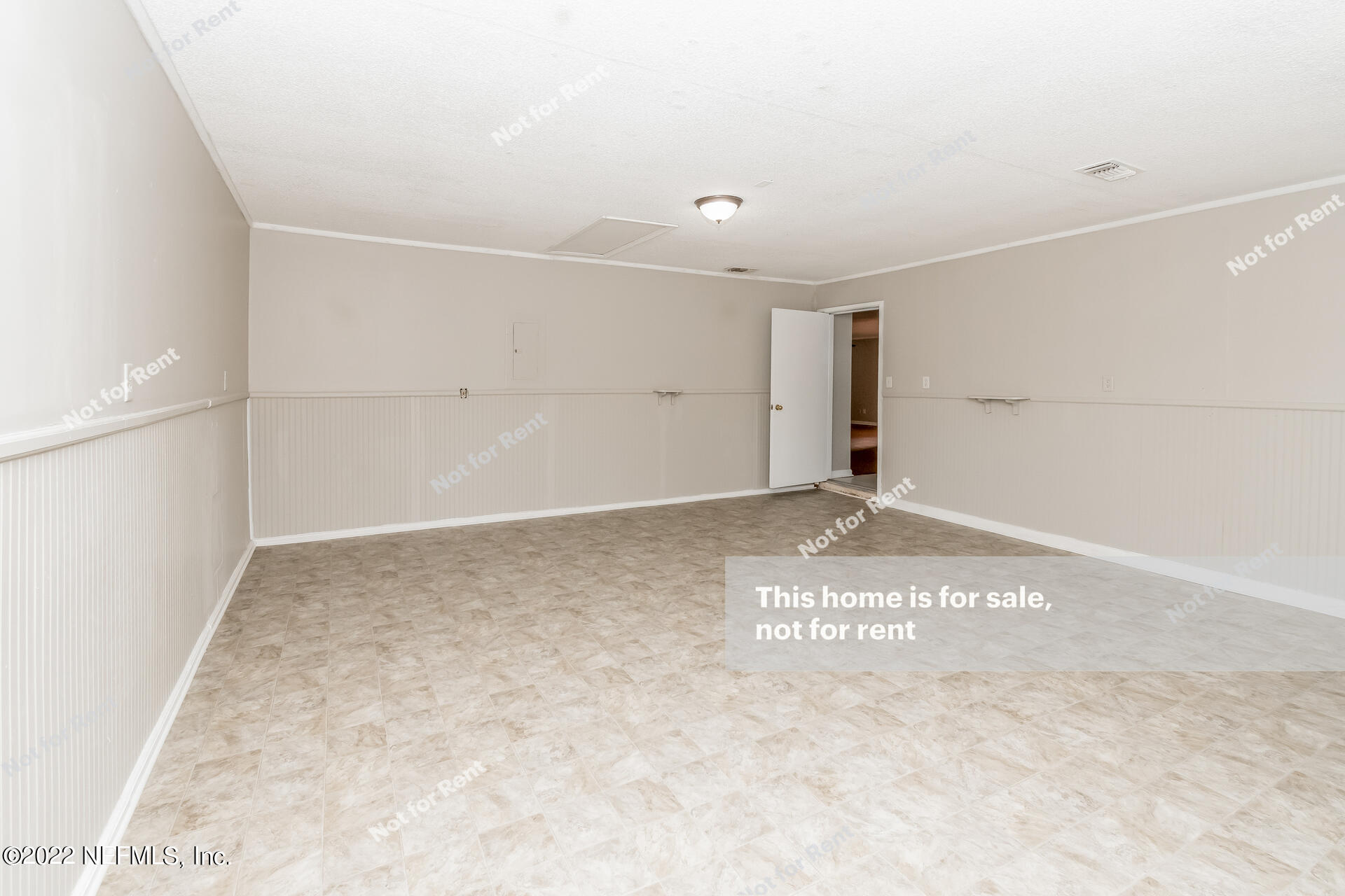 4205 Mustang Road Middleburg, FL 32068 - Photo 22 of 27 a view of a garage