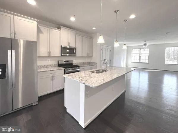 $2,900 | 620 Shore Forest Drive, Glen Burnie, MD 21060