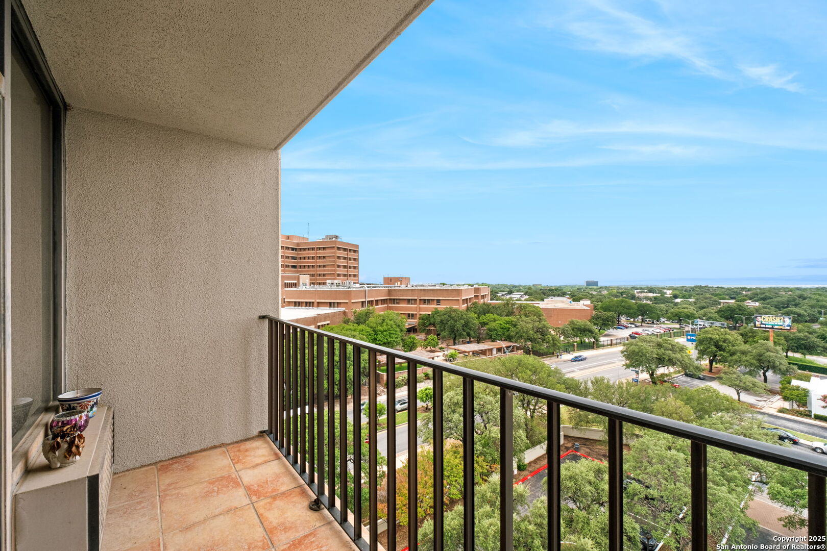 7701 Wurzbach Road, Unit 907 San Antonio, TX 78229 - Photo 19 of 25 a view of city and balcony