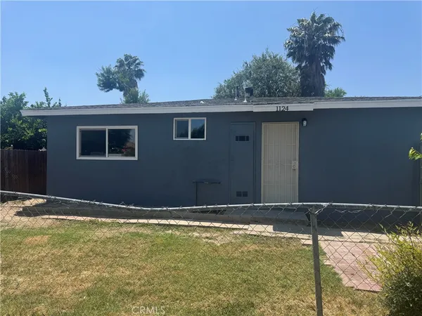 $1,850 | 1124 Ramona Avenue, San Bernardino, CA 92411