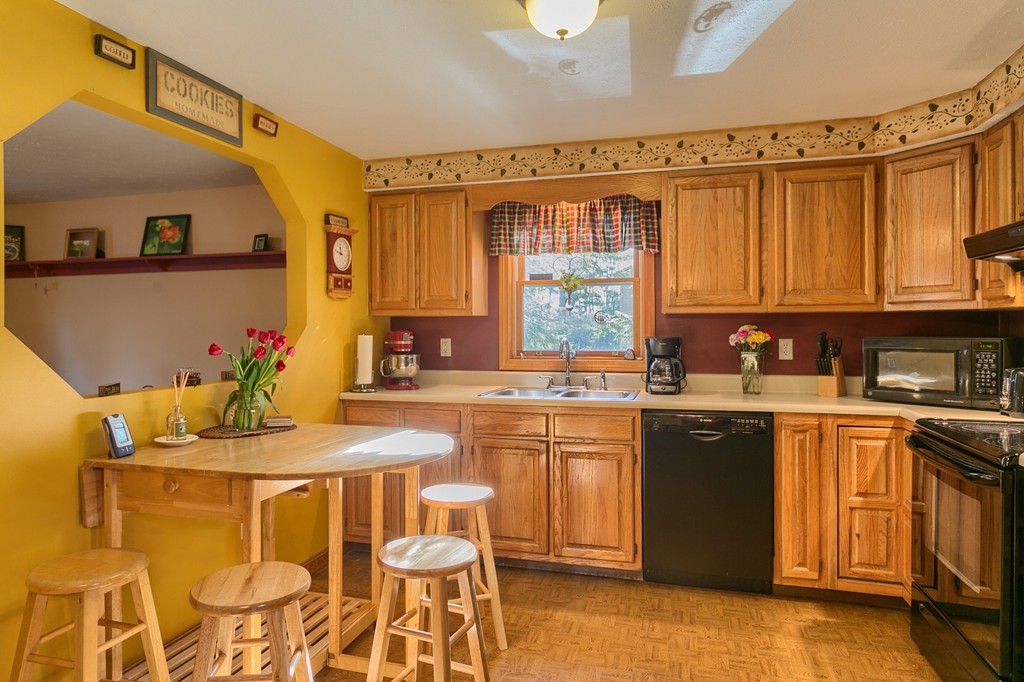 16 3 Jays Road Ashburnham, MA 01430 - Photo 3 of 27