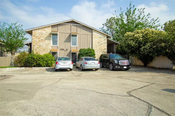 $184,900 | 8615 Putnam Drive, Unit C, Austin, TX 78757
