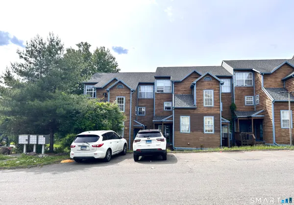 $155,000 | 1425 Quinnipiac Avenue, Unit 203, New Haven, CT 06513