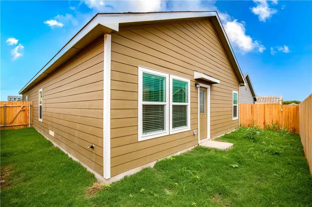 $1,695 | 328 Mica Trail, Maxwell, TX 78656