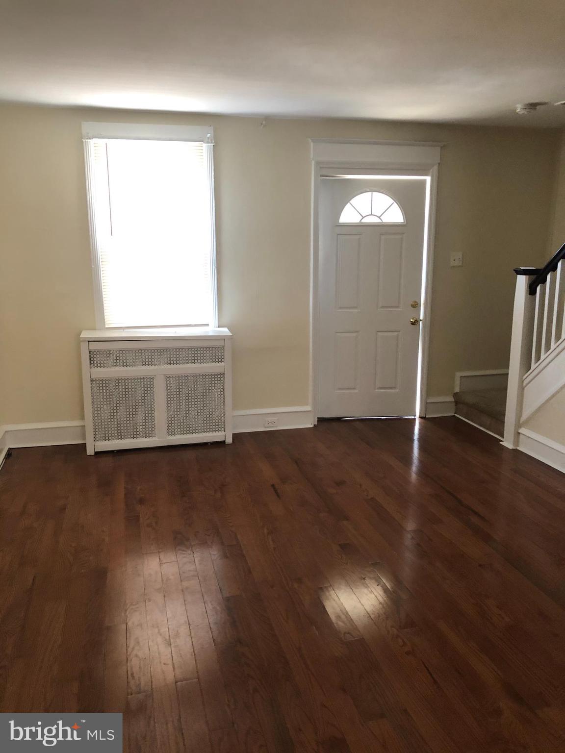 635 Copley Road Upper Darby, PA 19082 - Photo 4 of 33